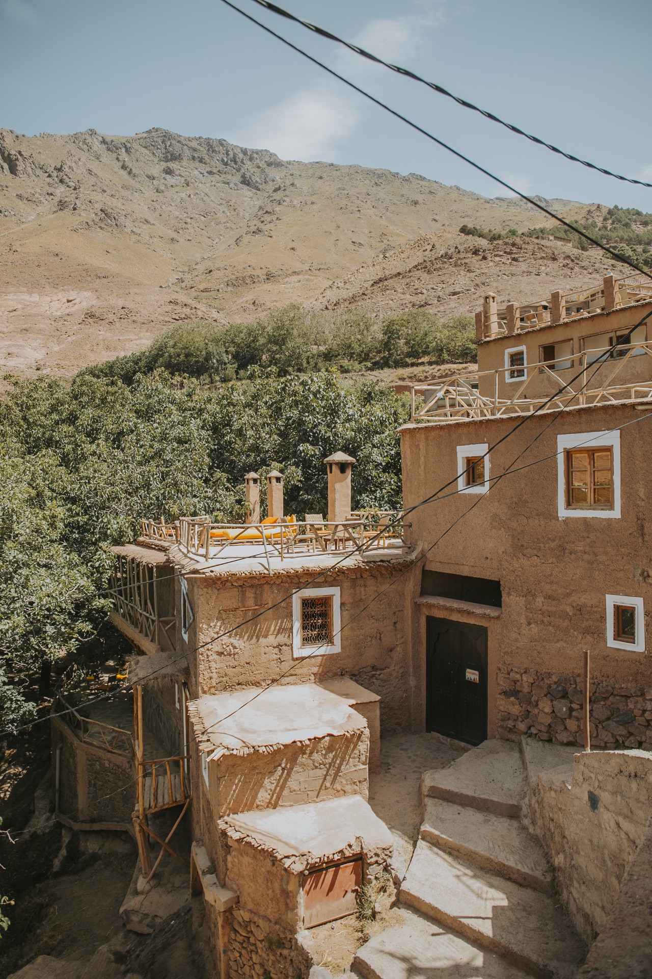 Chemin dans la vallée d’Imlil vers Douar Samra