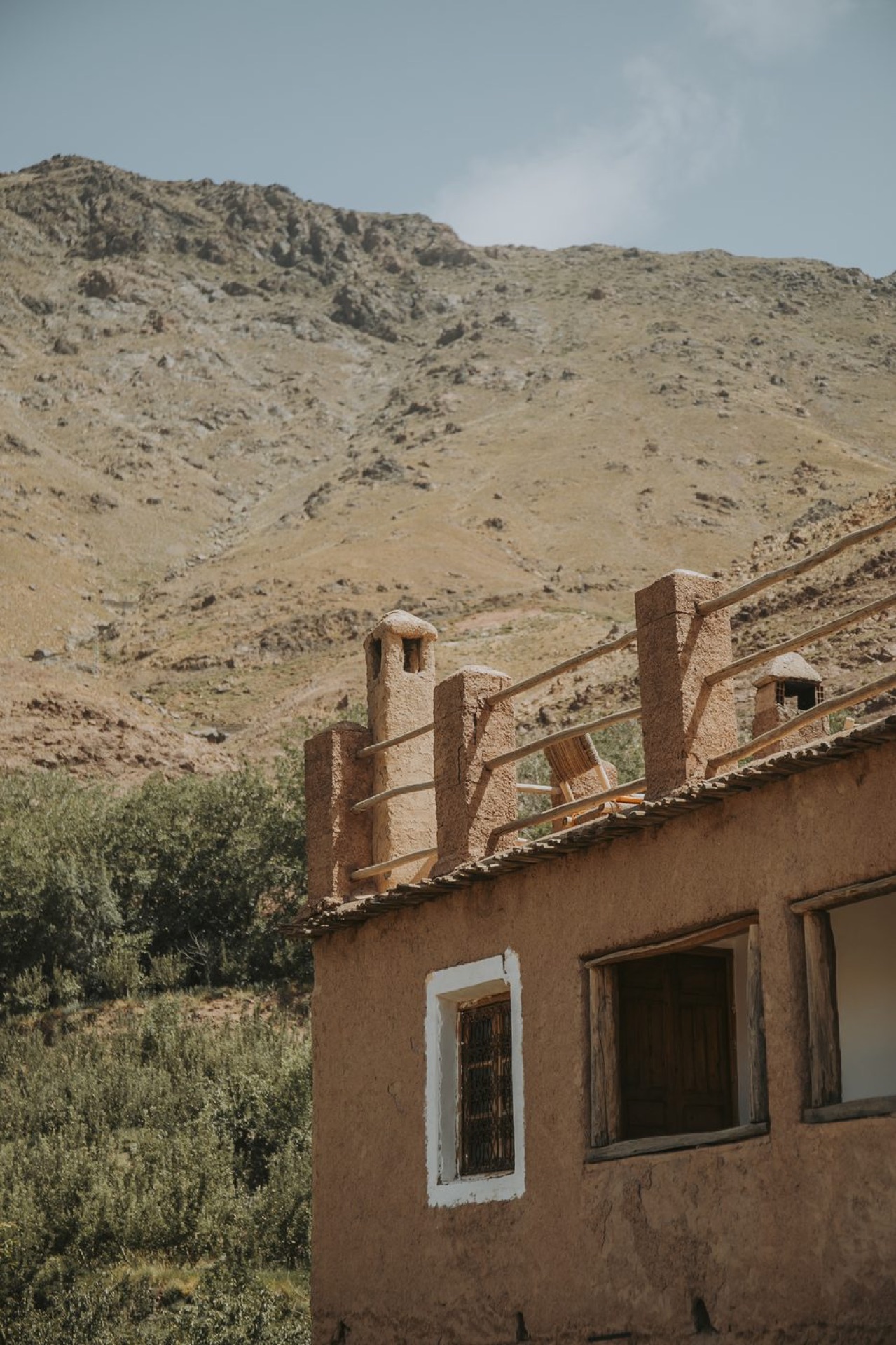 La tour en pisé de Douar Samra face au massif du Toubkal